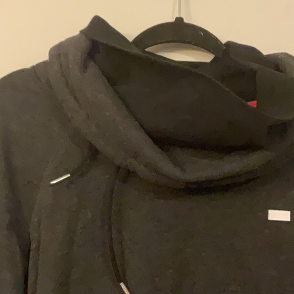 Calvin Klein performance sweater - Picture 5 of 6